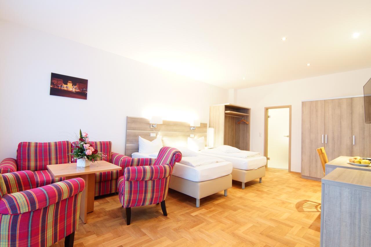 Hotel Spitzenpfeil Michelau in Oberfranken Екстериор снимка