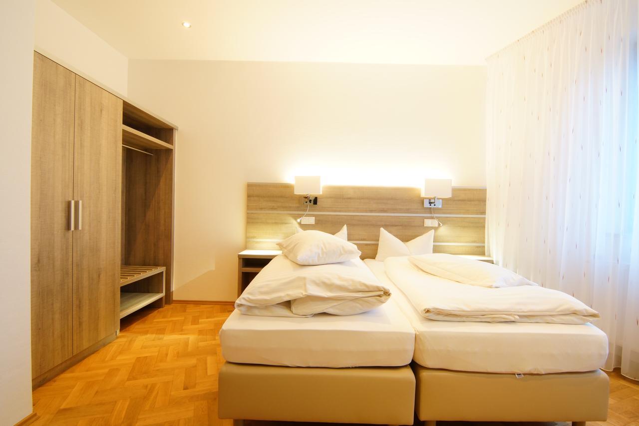 Hotel Spitzenpfeil Michelau in Oberfranken Екстериор снимка