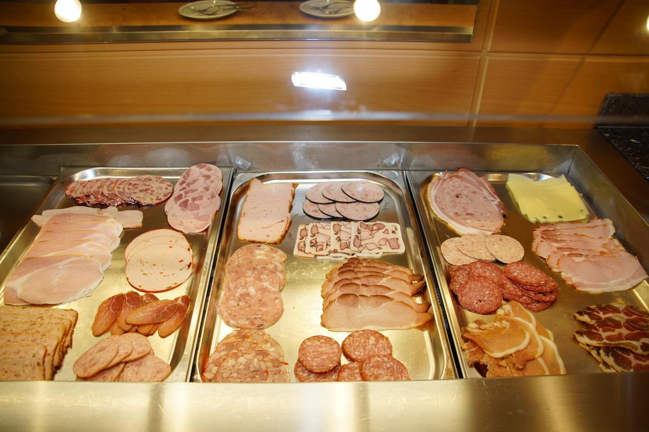 Hotel Spitzenpfeil Michelau in Oberfranken Екстериор снимка